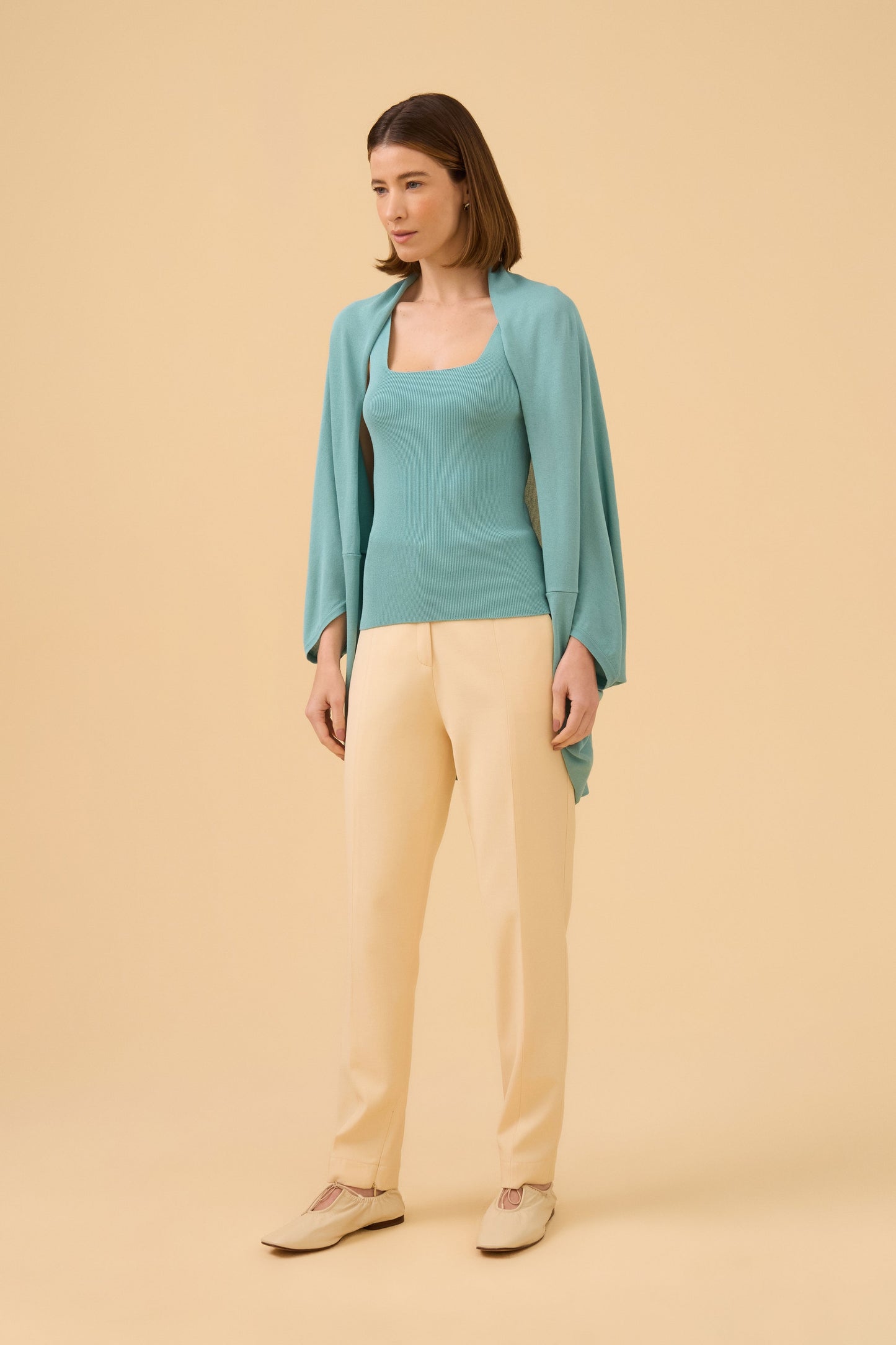 Casulo Amplo Em Tricot