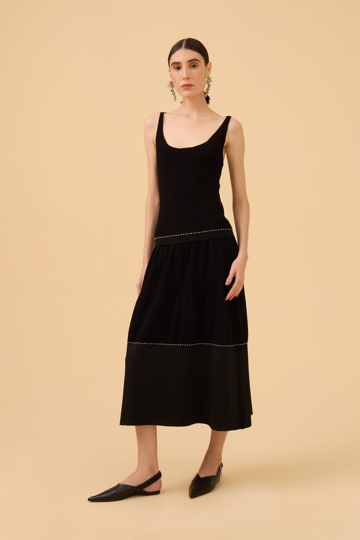 Regata Com Barra Acetinada Em Tricot Preto