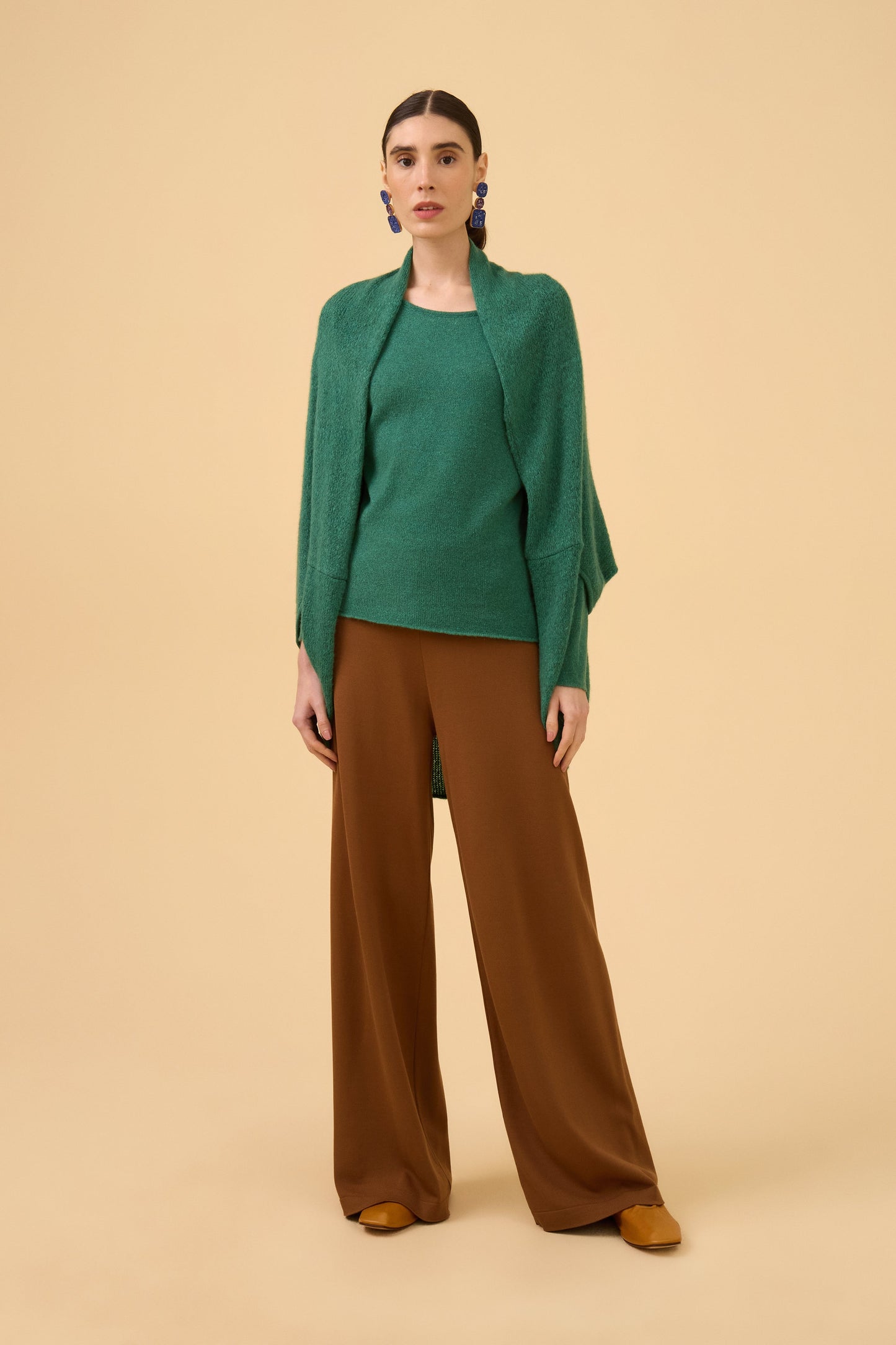 Casulo Amplo Gaseado Em Tricot Verde Esmeralda