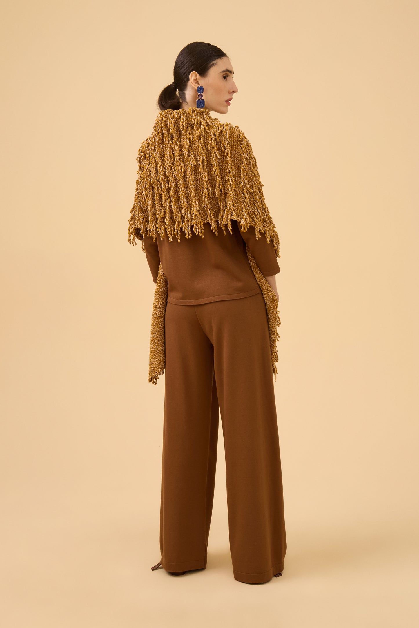 Xale Com Franjas Em Tricot Comb. Azeite