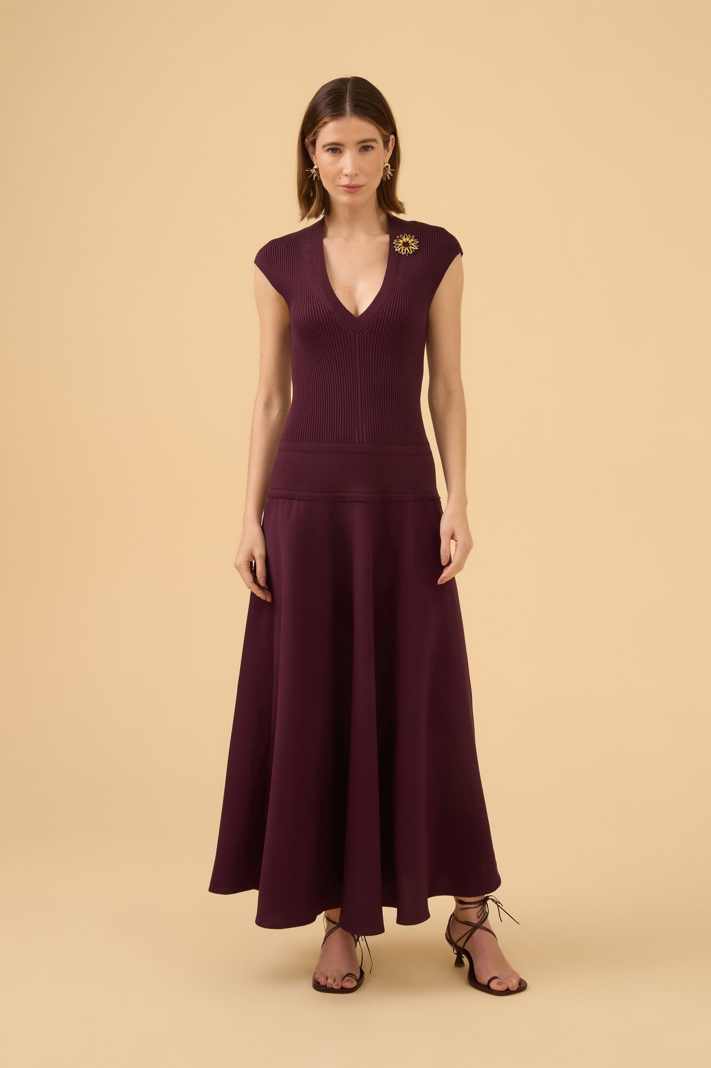 Vestido Midi Corpo Tricot Saia Em Tecido Ameixa
