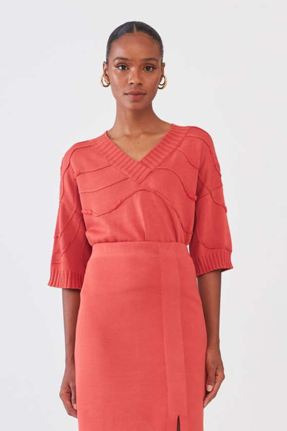Blusa Decote V Detalhe Bordado Em Tricot