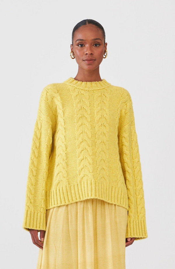 Blusa Em Tricot Tranças Manga Longa
