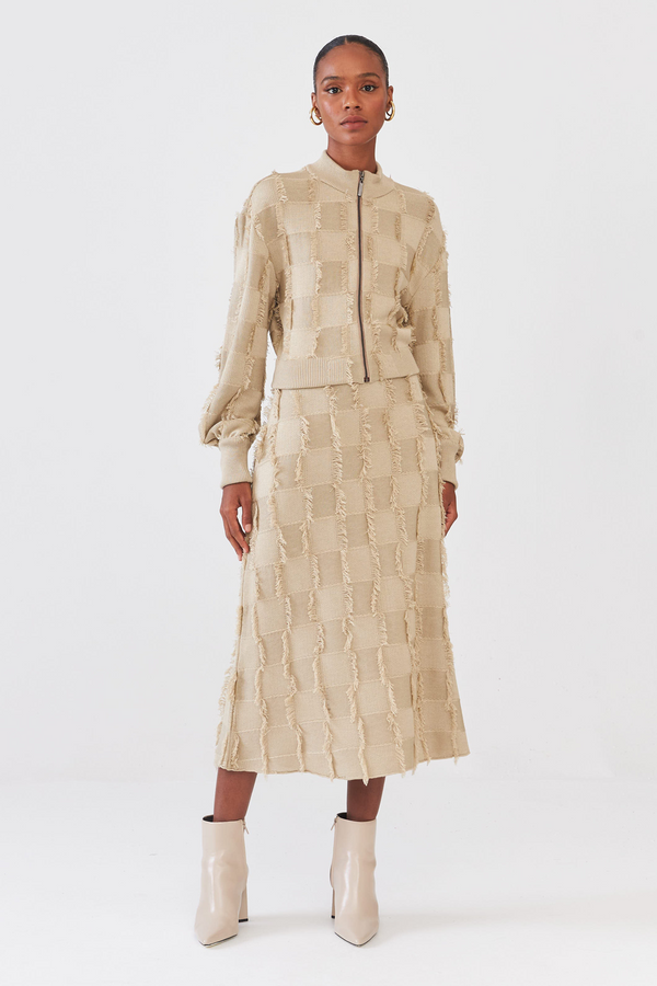 Saia Midi Em Tricot Detalhe Franjas Linho