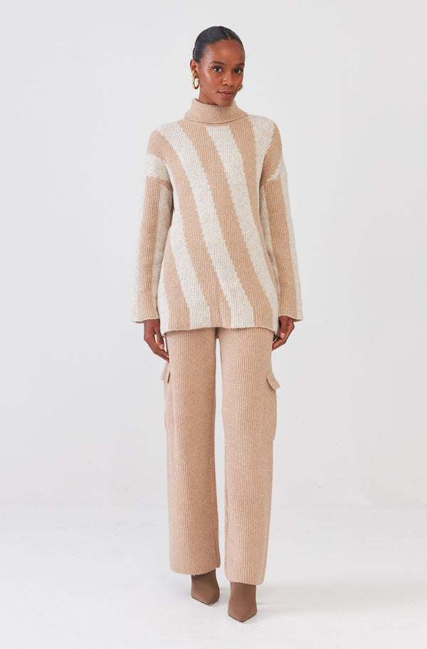 Calça Cargo Ampla Em Tricot Bege Champagne