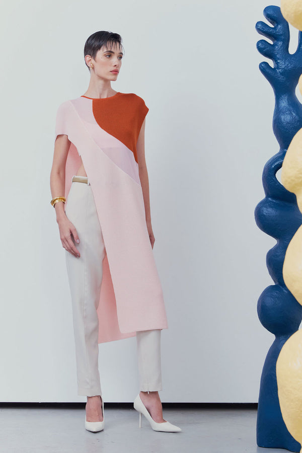 Veste Assimétrica Formas Orgânicas  Com Transparencia Em Tricot Rosa