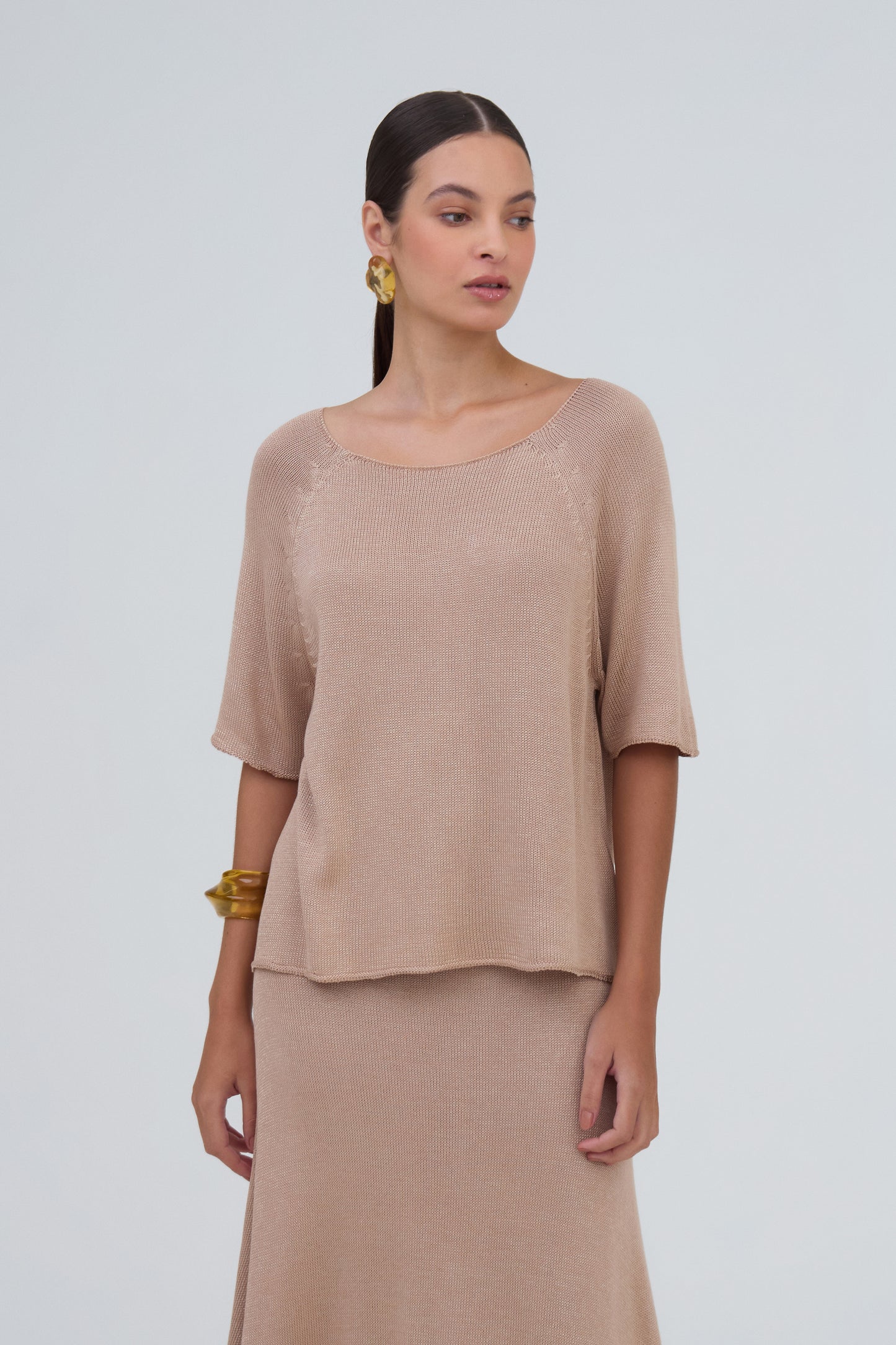 Blusa Decote U Manga Raglan Em Tricot Camel