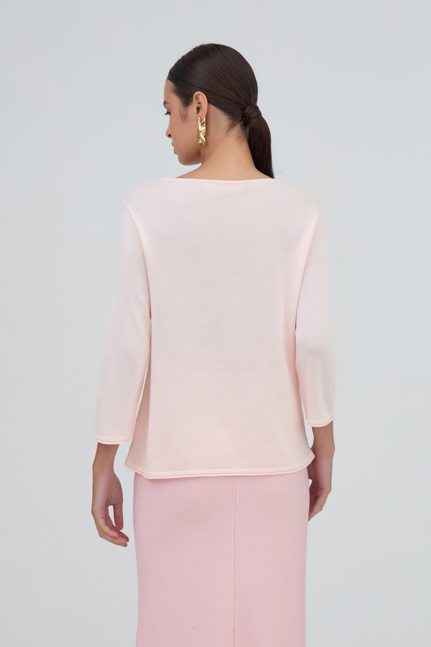 Blusa Manga Longa Decote Canoa Em Tricot Rosa Nude