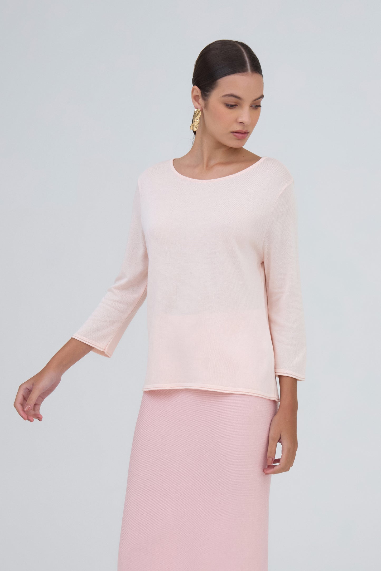 Blusa Manga Longa Decote Canoa Em Tricot Rosa Nude