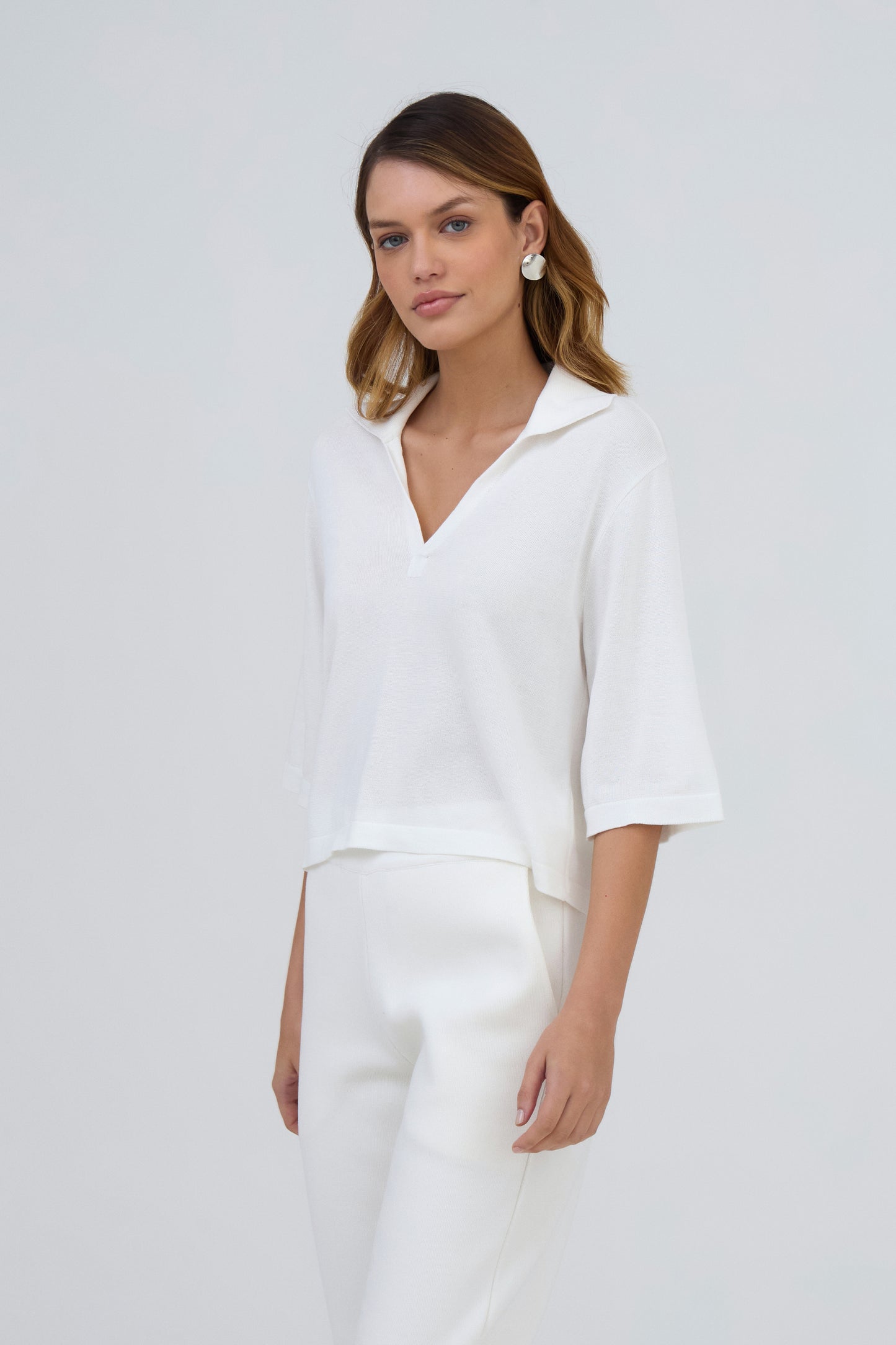 Blusa Decote V Polo Em Tricot Off White