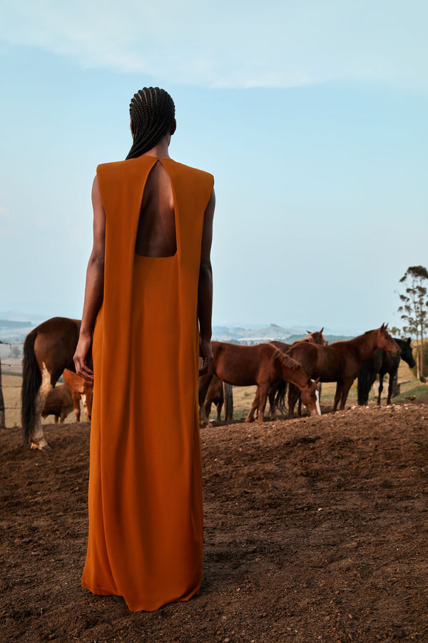 Vestido Longo Reto Detalhe Costas Em Malha Light Brown