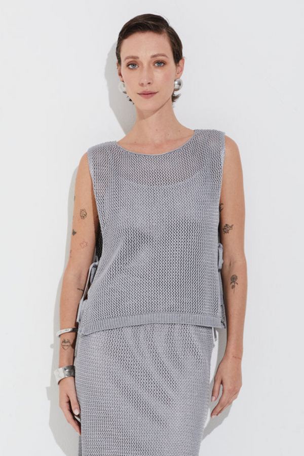 Regata Tricot Rendado Com Amarração Cinza