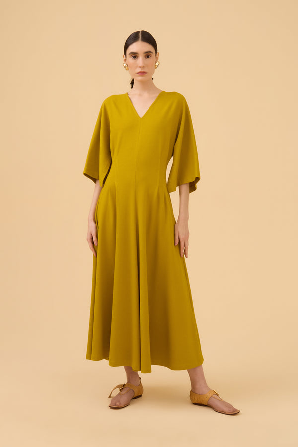 Vestido Longuete Com Mangas Amplas Em Malha Azeite