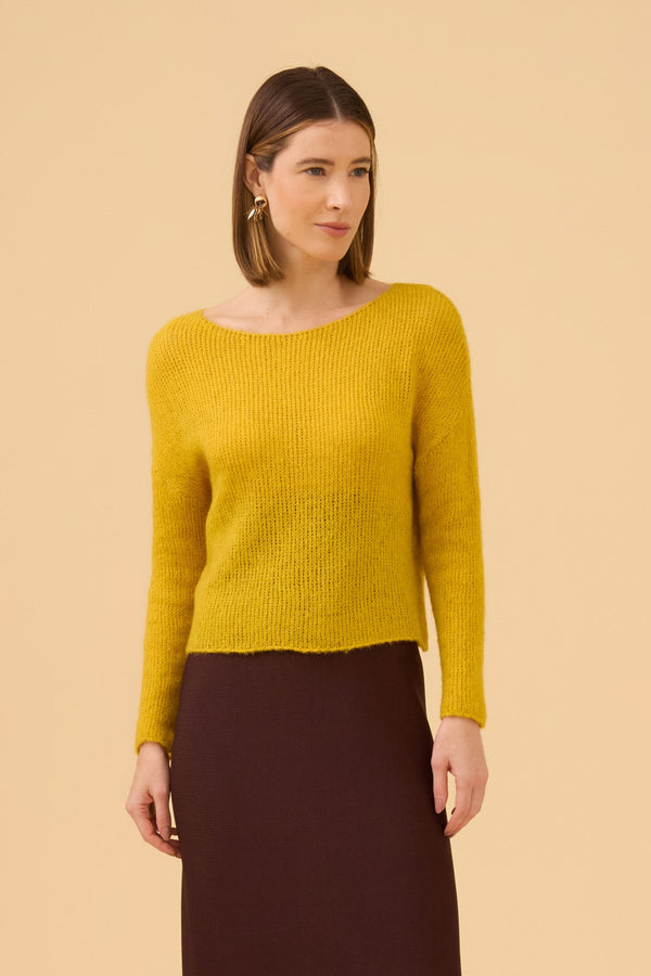 Blusa Decote Canoa Gaseada Em Tricot Amarelo Sol