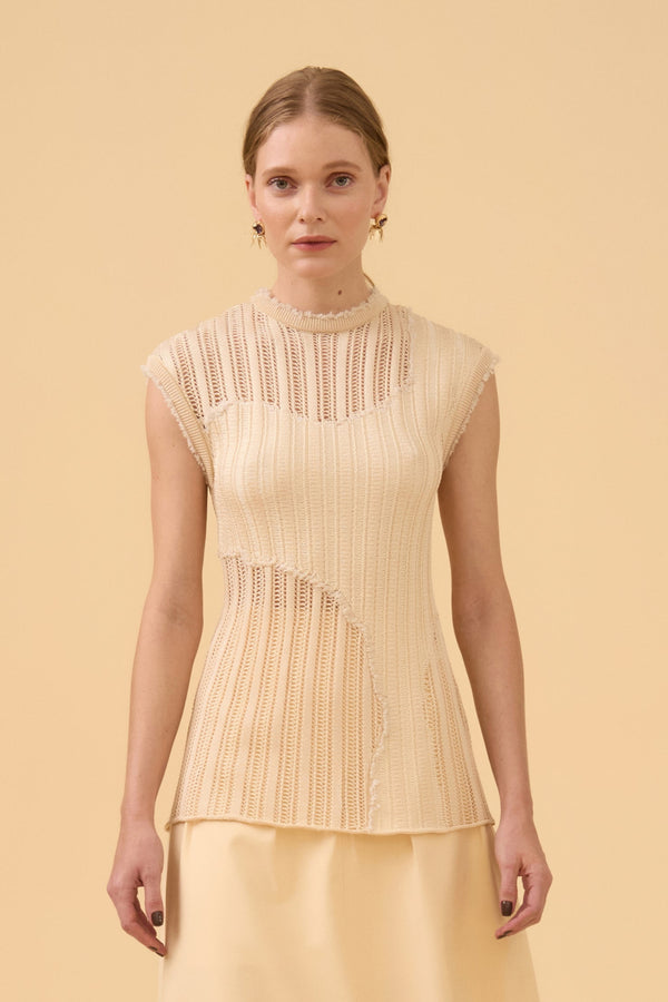 Blusa Sem Mangas Telada Com Formas Em Tricot Bege Champagne
