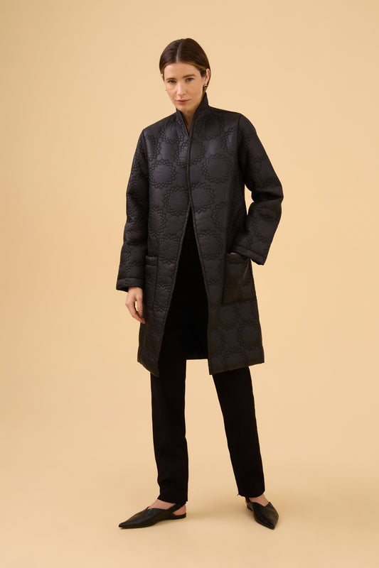 Casaco Longo Nylon Dublado Bordado Preto
