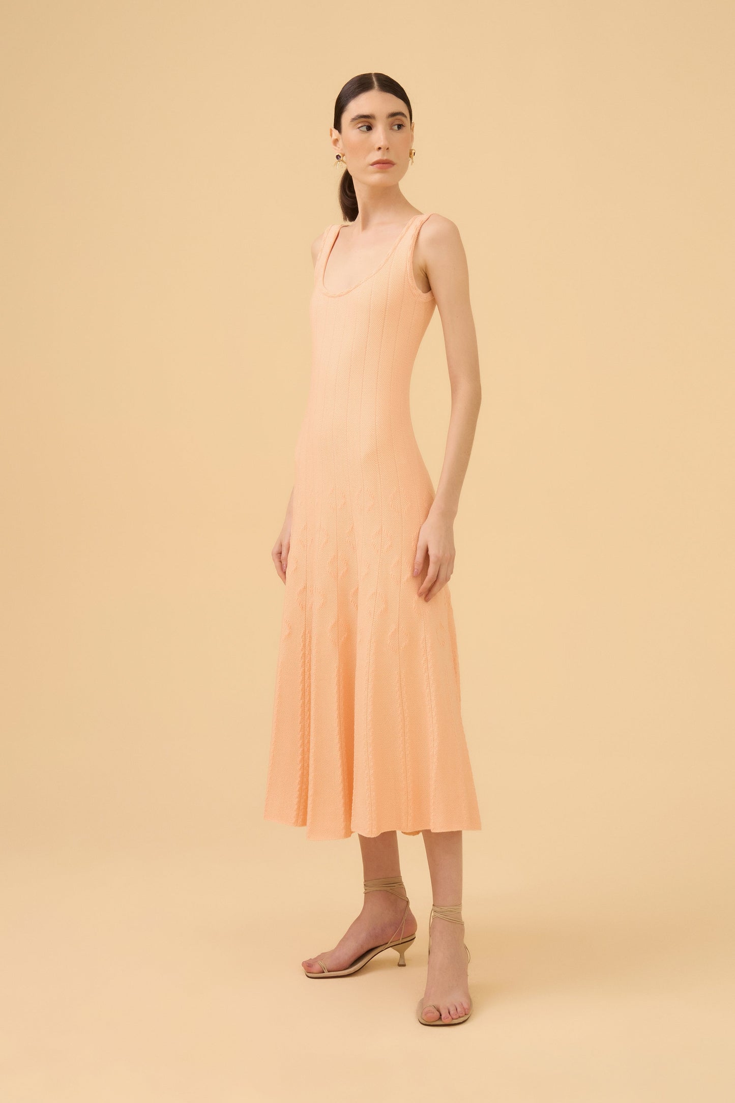 Vestido Mídi Jacquard Textura e Tricot Light Peach