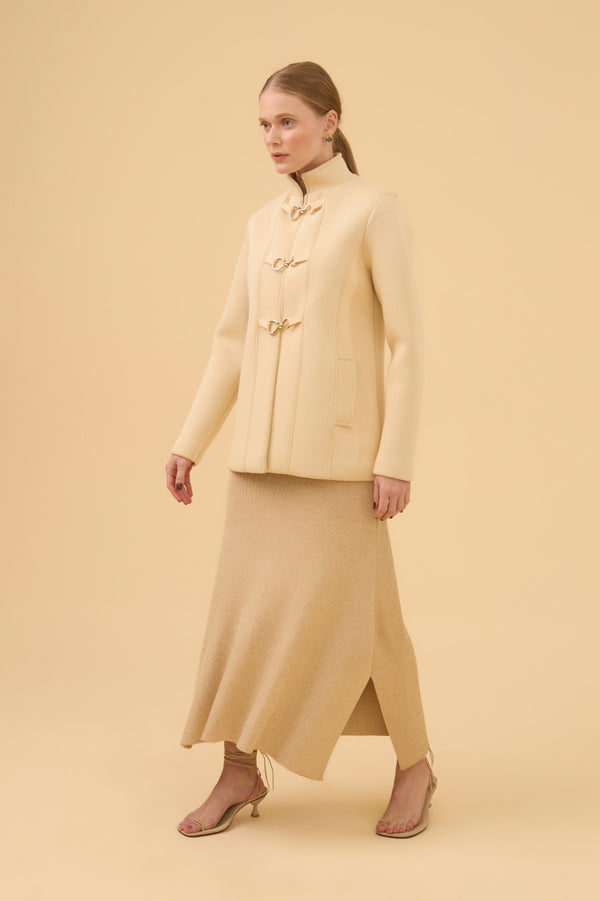 Casaco Com Fivelas Metal Em Dublado Bege Champagne