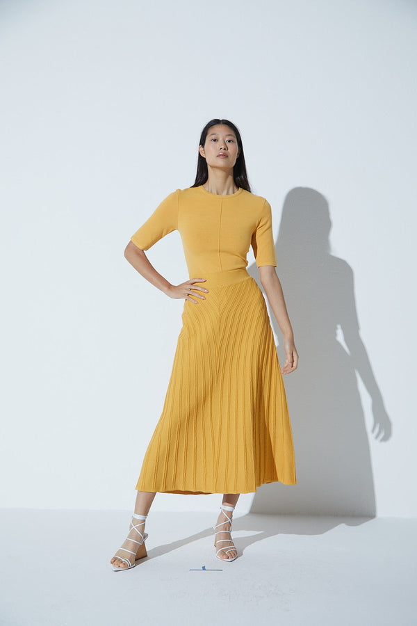 Saia Midi Em Tricot Strech Amarelo
