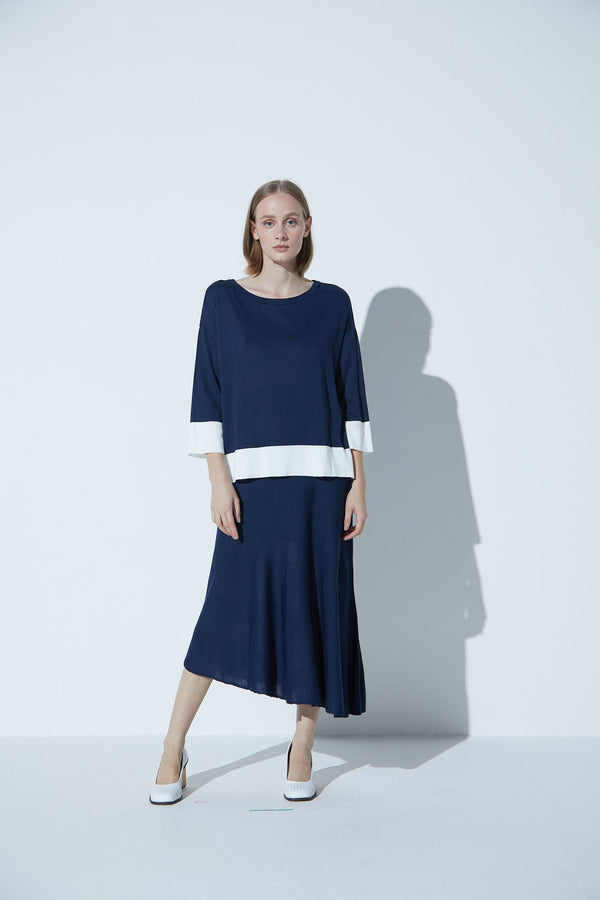 Saia Em Tricot Barra Assimétrica Marinho