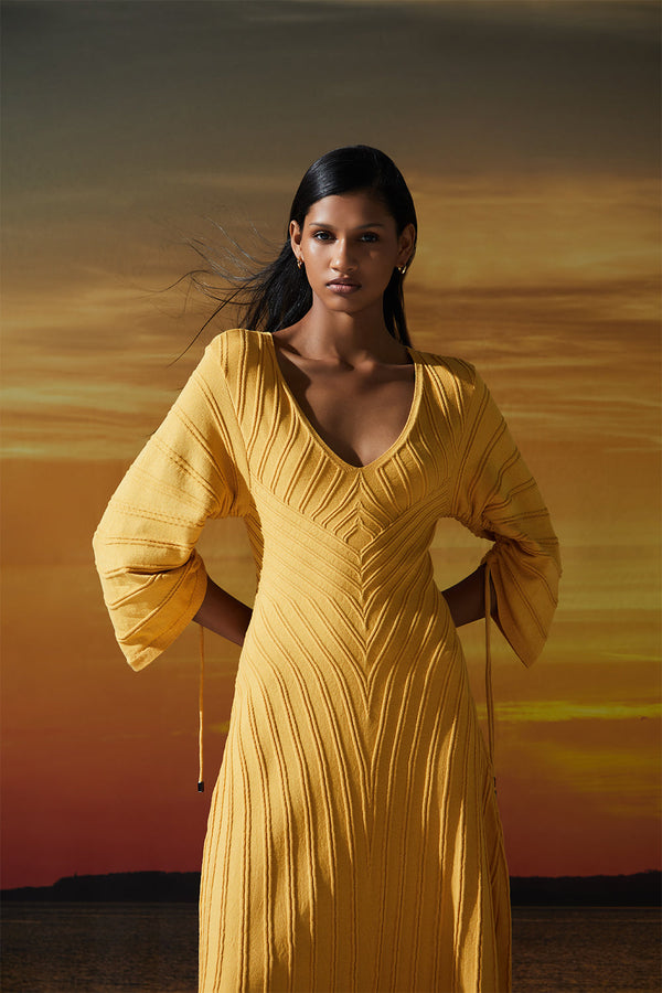 Vestido Em Tricot Com Amarração Amarelo