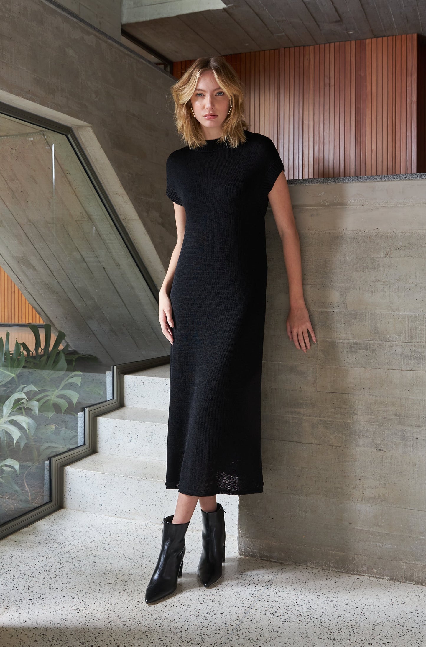 Vestido Midi Amplo Preto